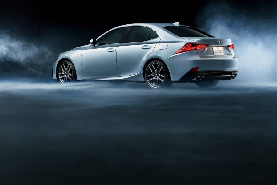  Lexus IS350 F-Sport (XE30) 2016 года  (JP) (фото 4 из 17)